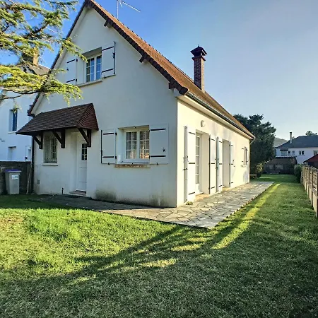 Maison Avec Jardin Clos, A 600m De La Plage, 4 Chambres, Barbecue, Proche Commerces Et Attractions *
