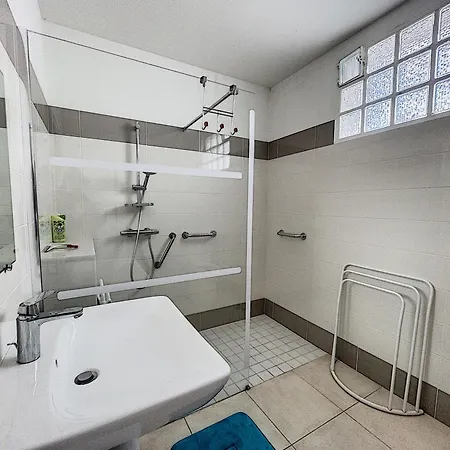 Maison Avec Jardin Clos, A 600m De La Plage, 4 Chambres, Barbecue, Proche Commerces Et Attractions - Fr-1-361-495 بيت للعطل جولوفيل ليه باه