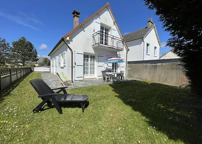 Prázdninový dům Maison Avec Jardin Clos, A 600m De La Plage, 4 Chambres, Barbecue, Proche Commerces Et Attractions - Fr-1-361-495 Jullouville-les-Pins